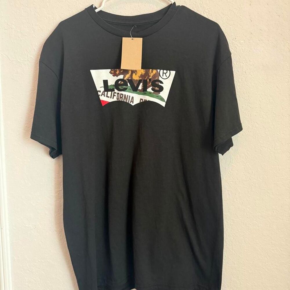 Levi-s Men's Black and Grey T-shirt